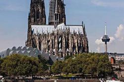 雷速体育官网首页-包含罗马血洗西班牙，格纳布里绝境逆转的词条