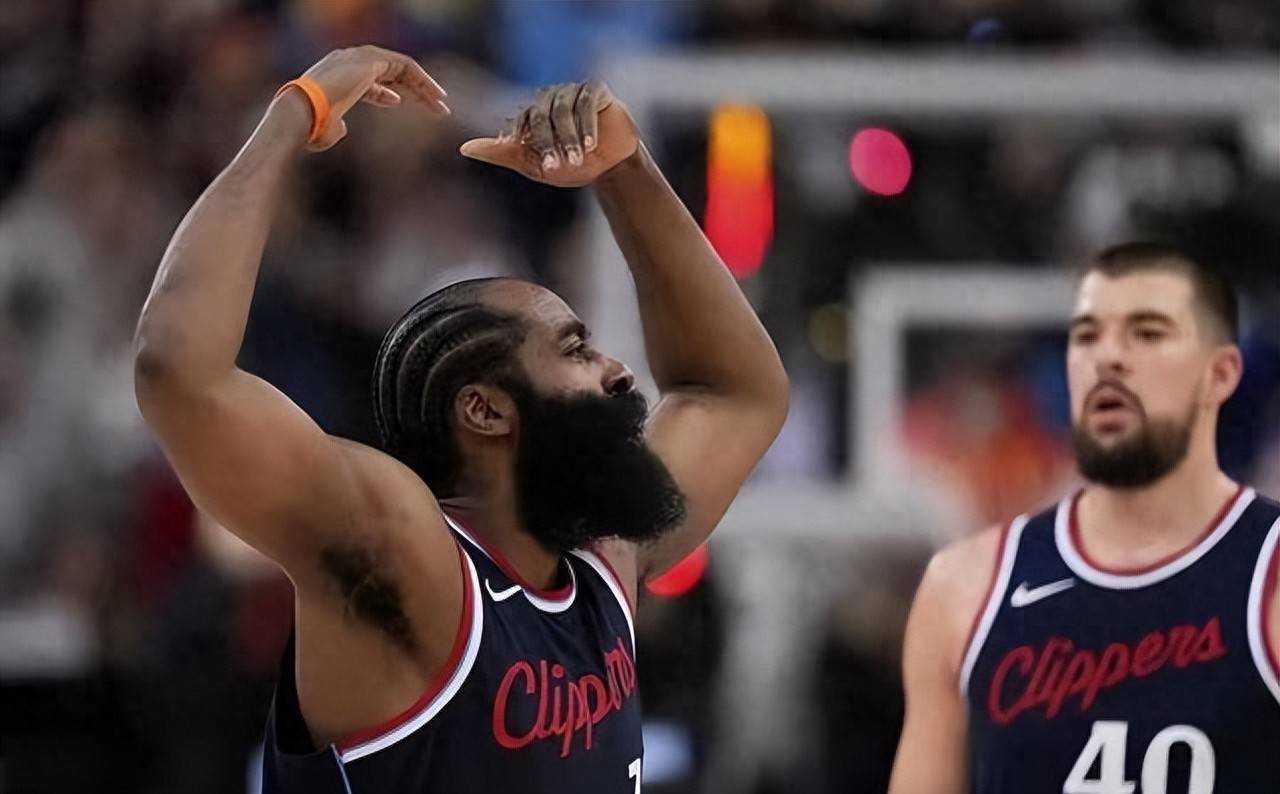 爵士轻取雷霆,伦纳德关键制胜的简单介绍 爵士轻取雷霆,伦纳德关键制胜的简单介绍